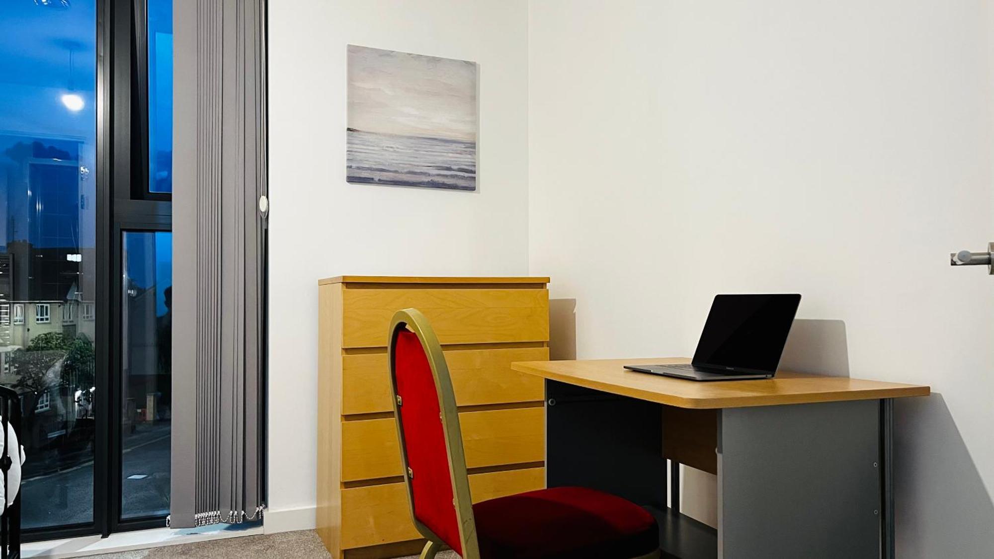 Last-Minute Specials L Book It Now L Sleeps Up To 4 L 2 Bed 2 Bath - Gym - Prime Birmingham Location L Jvt Short Lets Экстерьер фото
