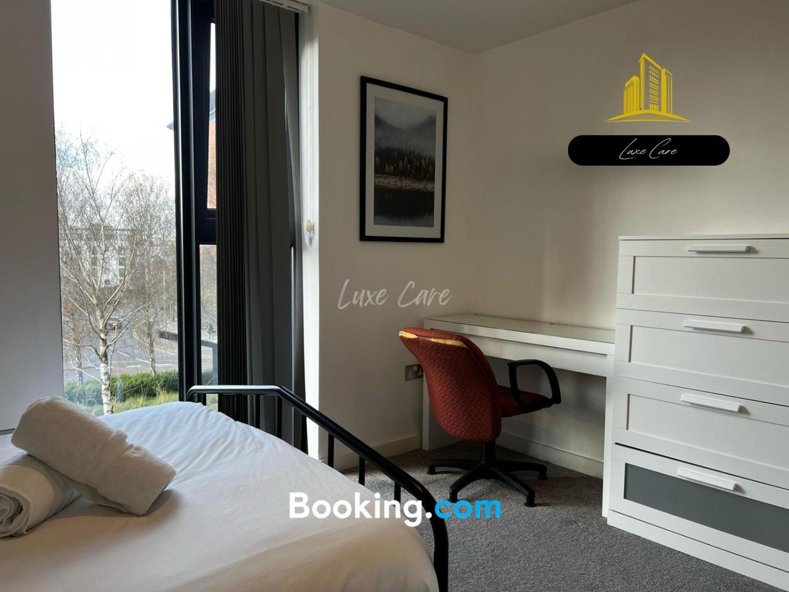 Last-Minute Specials L Book It Now L Sleeps Up To 4 L 2 Bed 2 Bath - Gym - Prime Birmingham Location L Jvt Short Lets Экстерьер фото